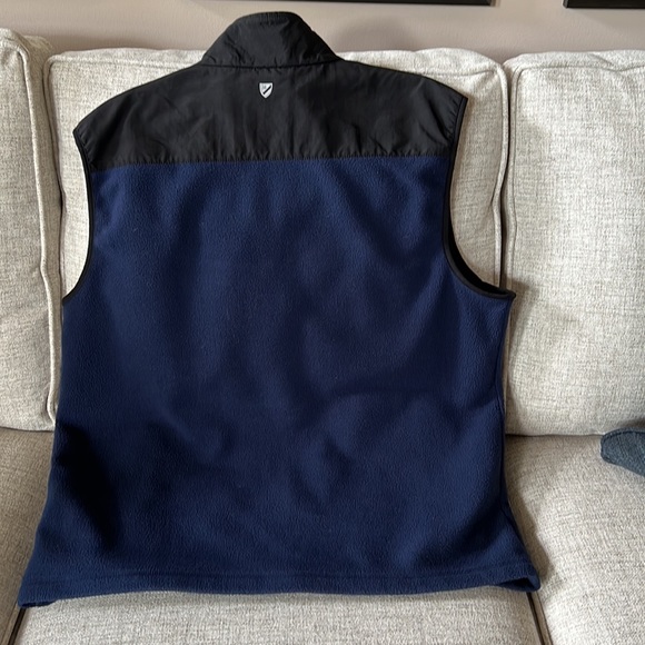 Cremieux Club 38 Performance blue/black vest.  Size XL - Picture 3 of 6